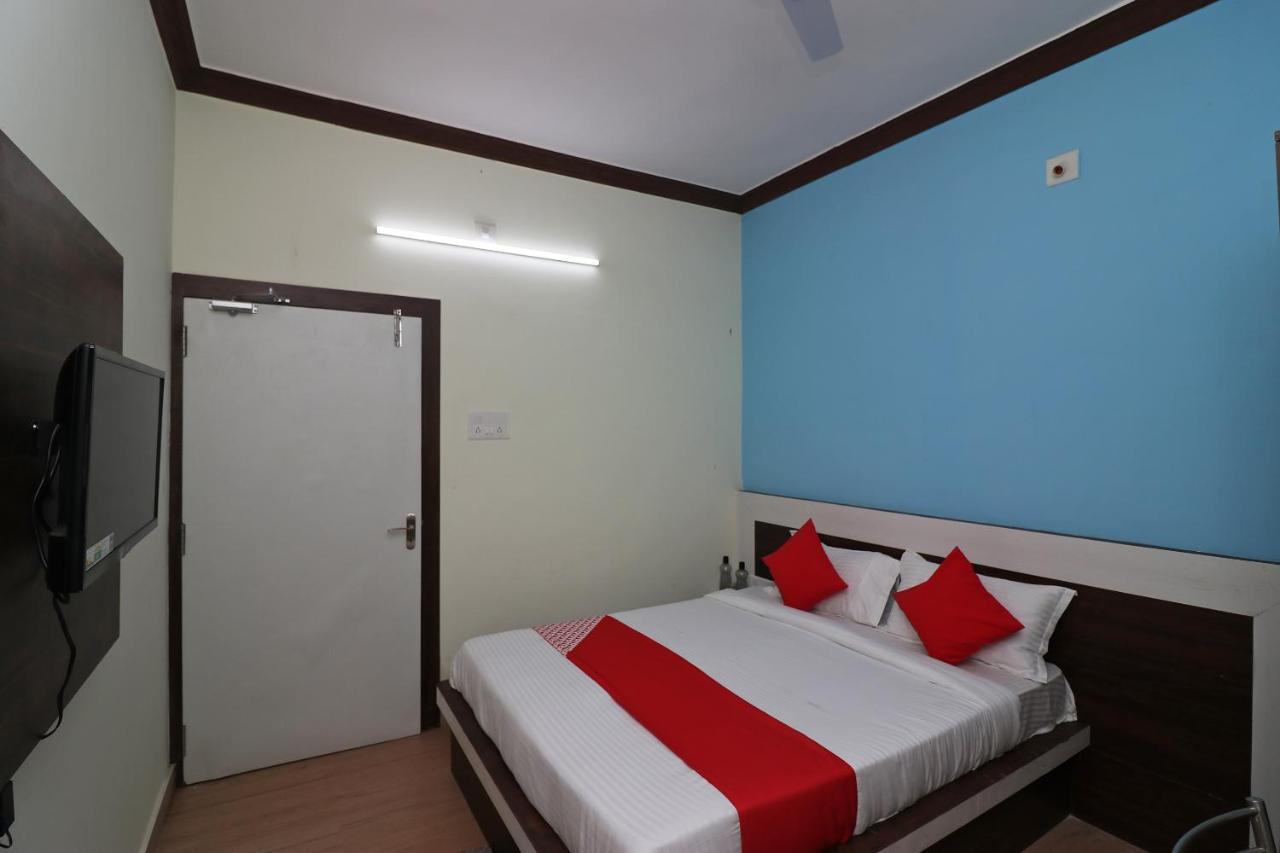 Oyo 27602 Hotel Green Space Bhubaneswar Exterior foto